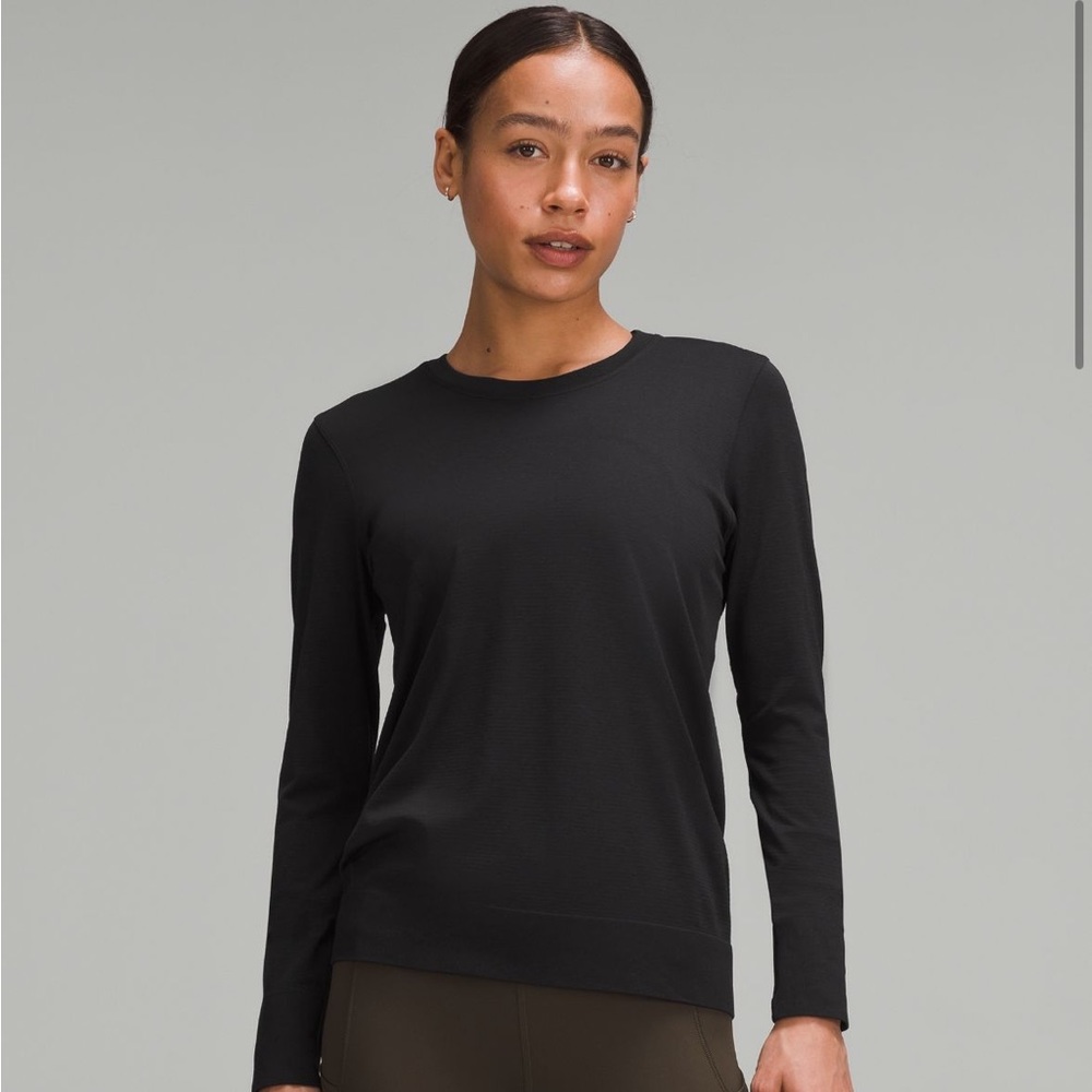 Lululemon top
